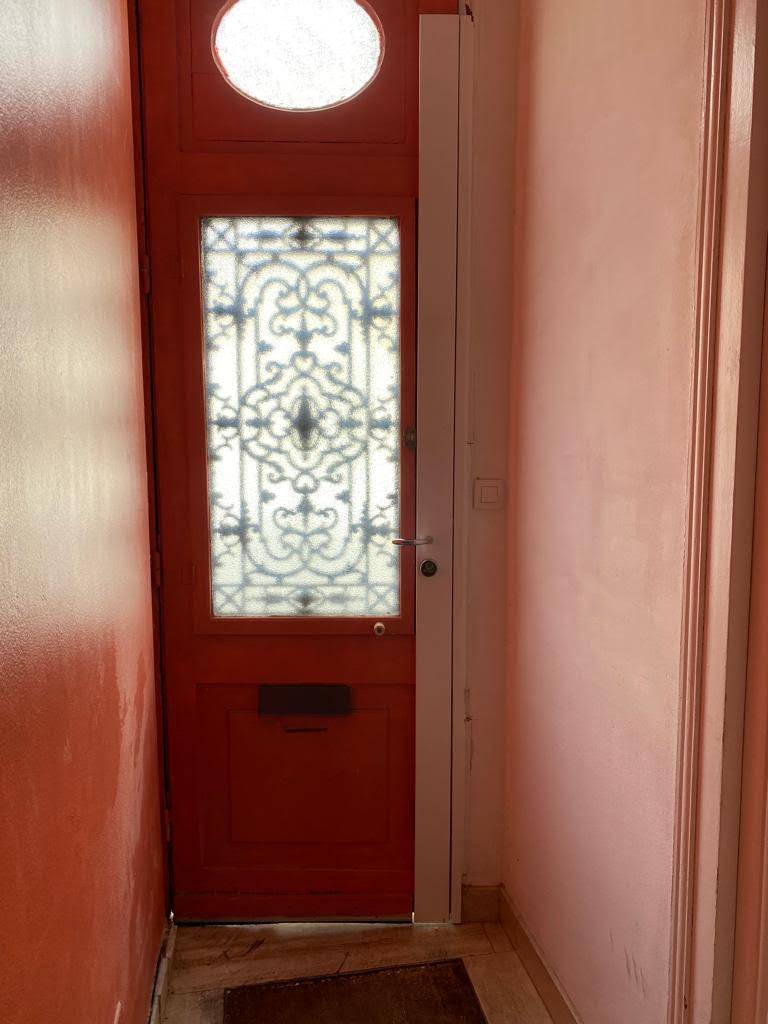 Pose professionnelle d'une porte carénée à verrouillage 6 points à Mérignac - Direct Ouverture, votre expert en serrurerie