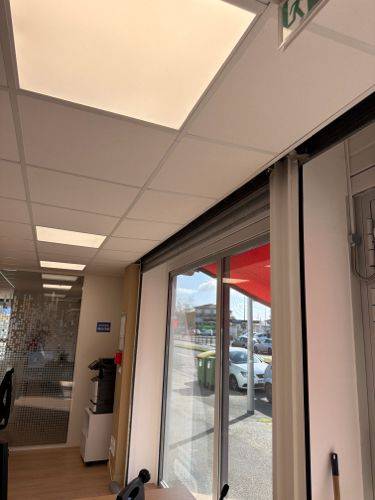 Urgence rideau métallique à Mérignac, Intervention rapide et remise en état professionnelle avec Direct Ouverture Merignac