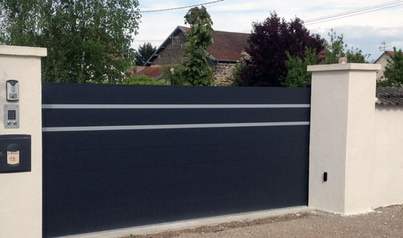 Installation d'un portail battant ou coulissant sur Martignas, Professionnel de Merignac, demandez un devis gratuit pour votre futur entrée