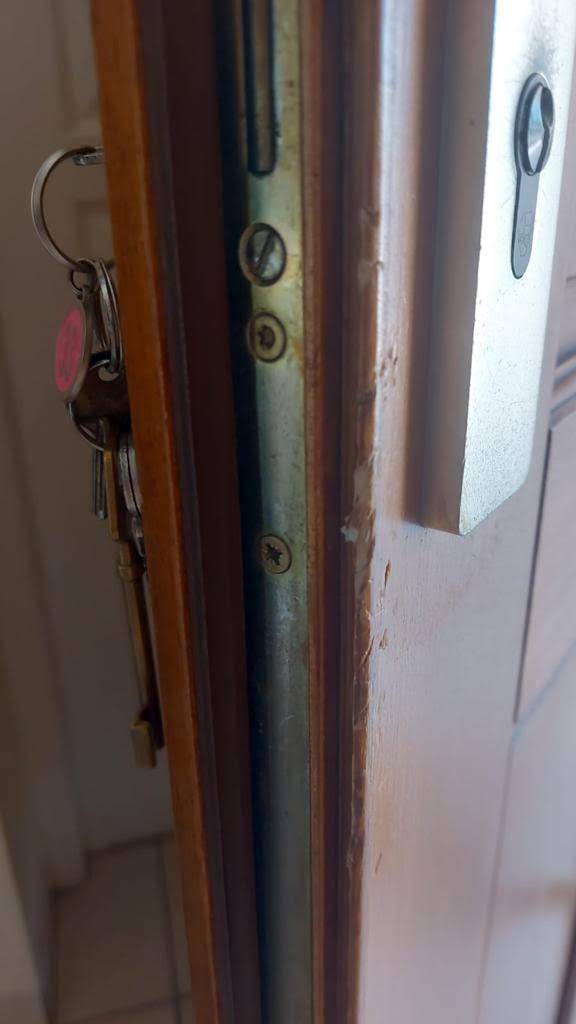 Serrurier express sur Cadillac : Remplacement serrure et mise en sécurité suite à tentative d'effraction dans le 33