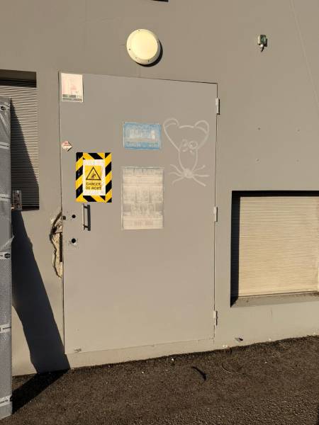 Remplacement de bloc‑porte blindé A2P pour accès EDF à Pessac : sécurité et savoir‑faire serrurier